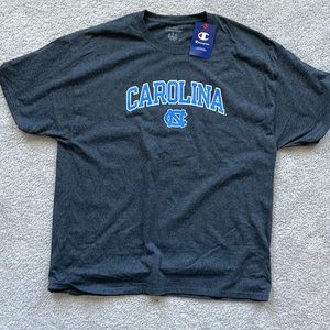 UNC Tar Heels XL t-shirt